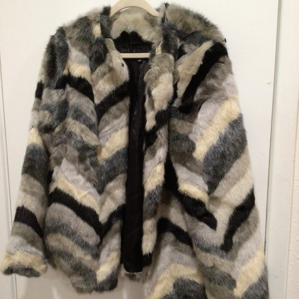 Fate Women’s Large Faux Fur Coat Retro Hidden Hook & Eye Closure Super Soft Vint